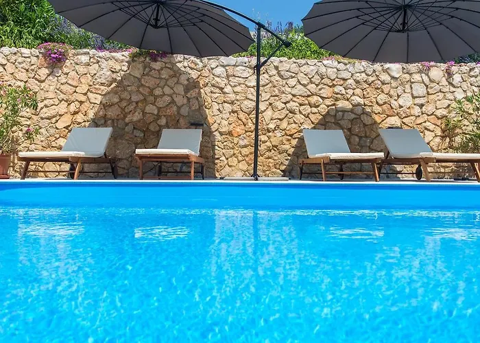 With A Swimming Pool Baska, Krk - 5354 * באסקה